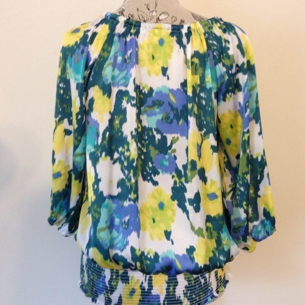 willi Smith Silky Blue Flower Top M - Picture 3 of 4
